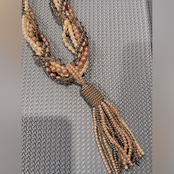 NWOT Chico’s Pearl & Crystal Mix Necklace - Picture 3 of 3